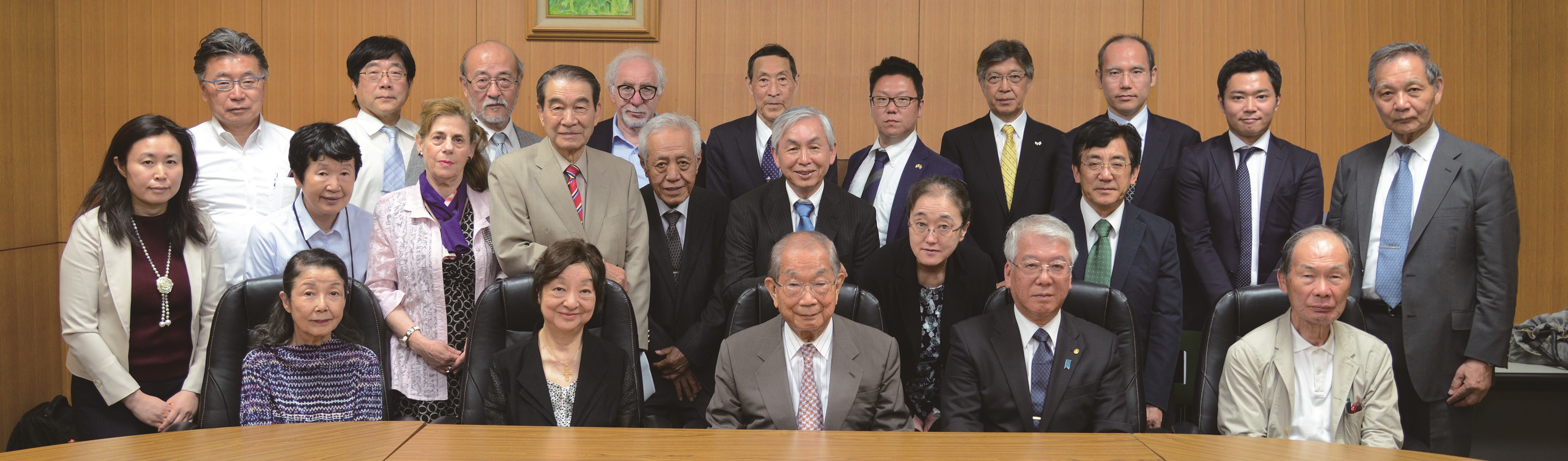 日本イスラエル親善協会 理事集合写真